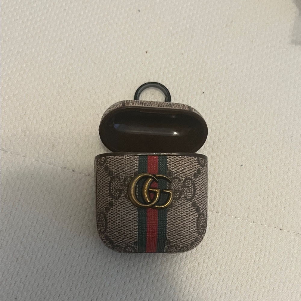 Gucci Logo Earbud Case with Green and Red Stripe
